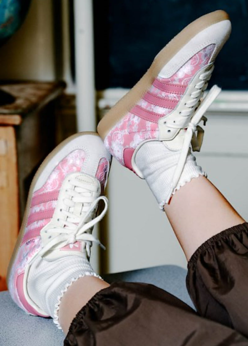 Pink Lace Adidas Samba 💕