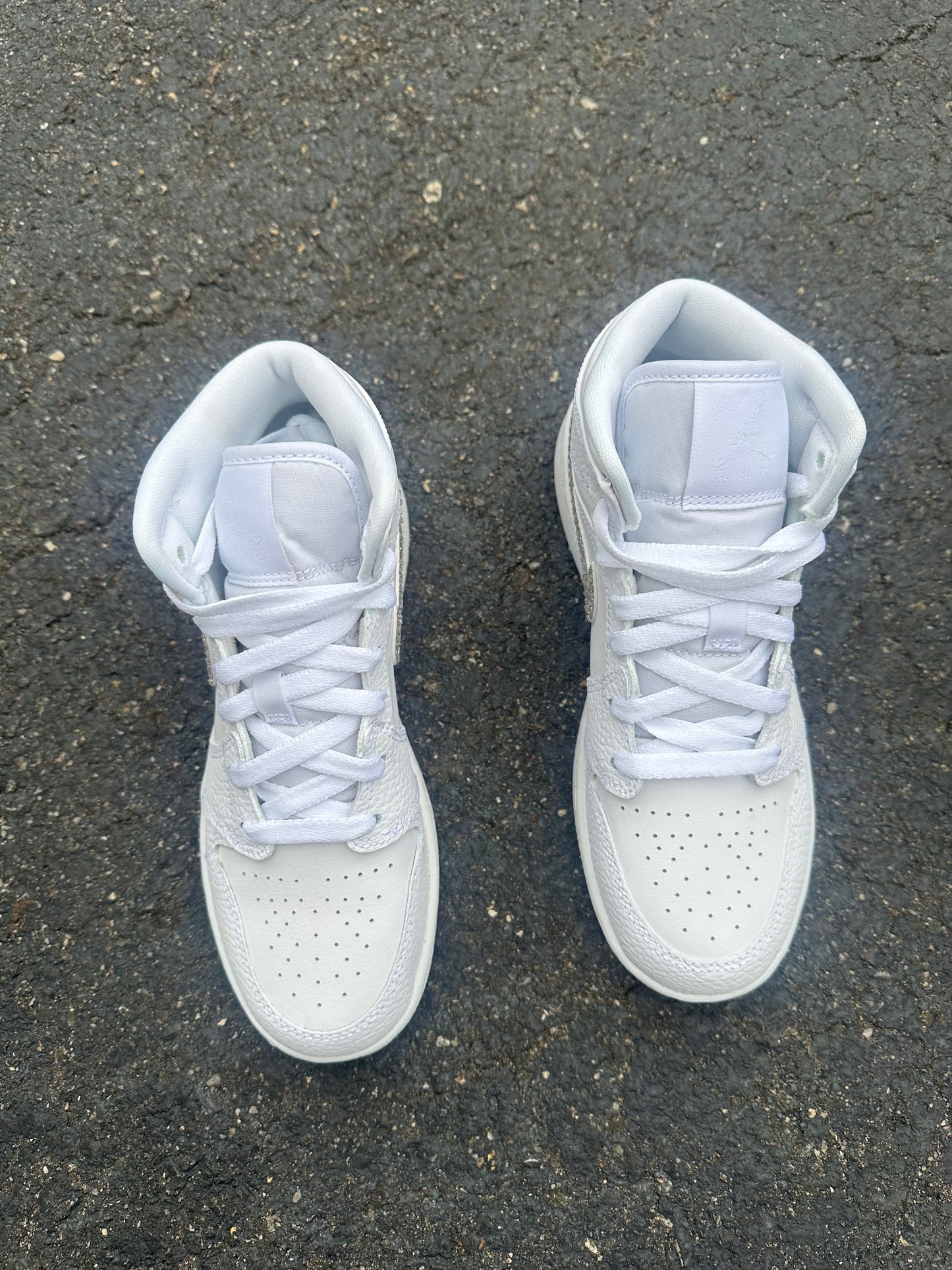 Women’s Nike Air Jordan Mid White
