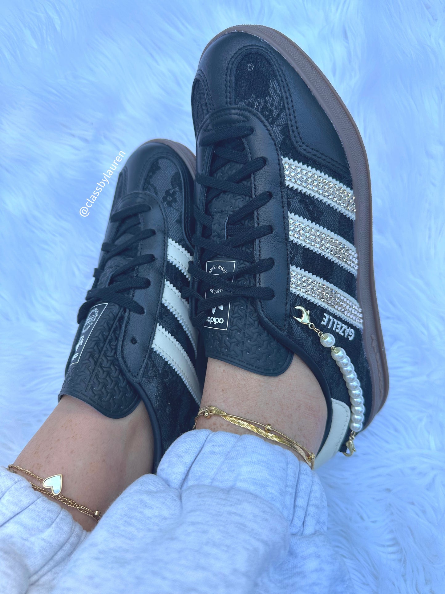 ✨ Adidas Women Lace Pearl Gazelle