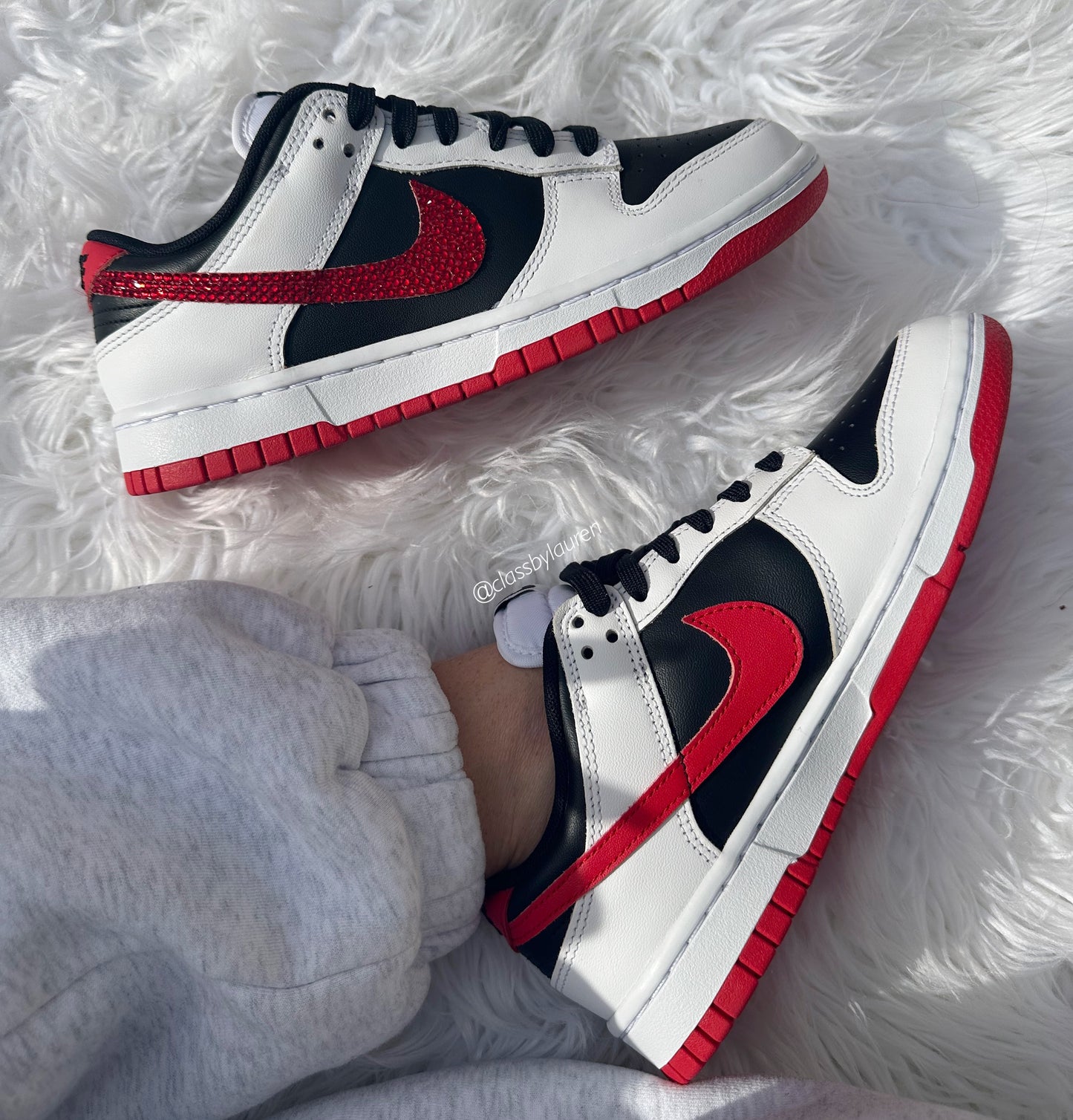 🤍 Nike Reverse Red Panda Dunks *Rare* 🖤❤️