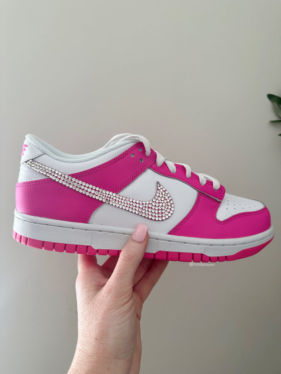dusty pink nike