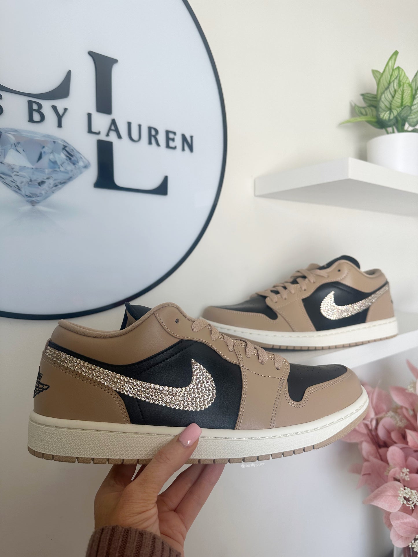 Women Nike Jordan 1 Desert Black