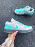 Women’s Nike Jordan Aqua Polaroid