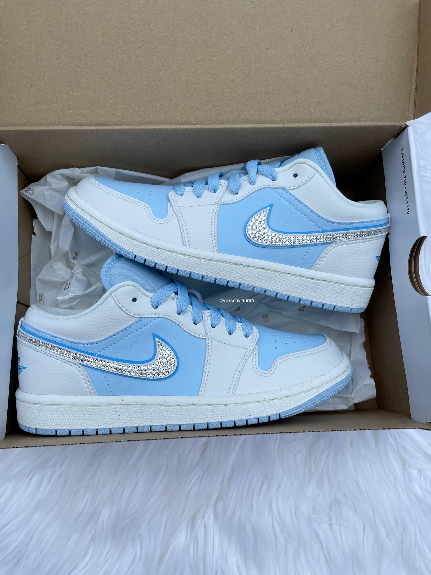Nike Air Jordan 1 Low SE Powder Blue