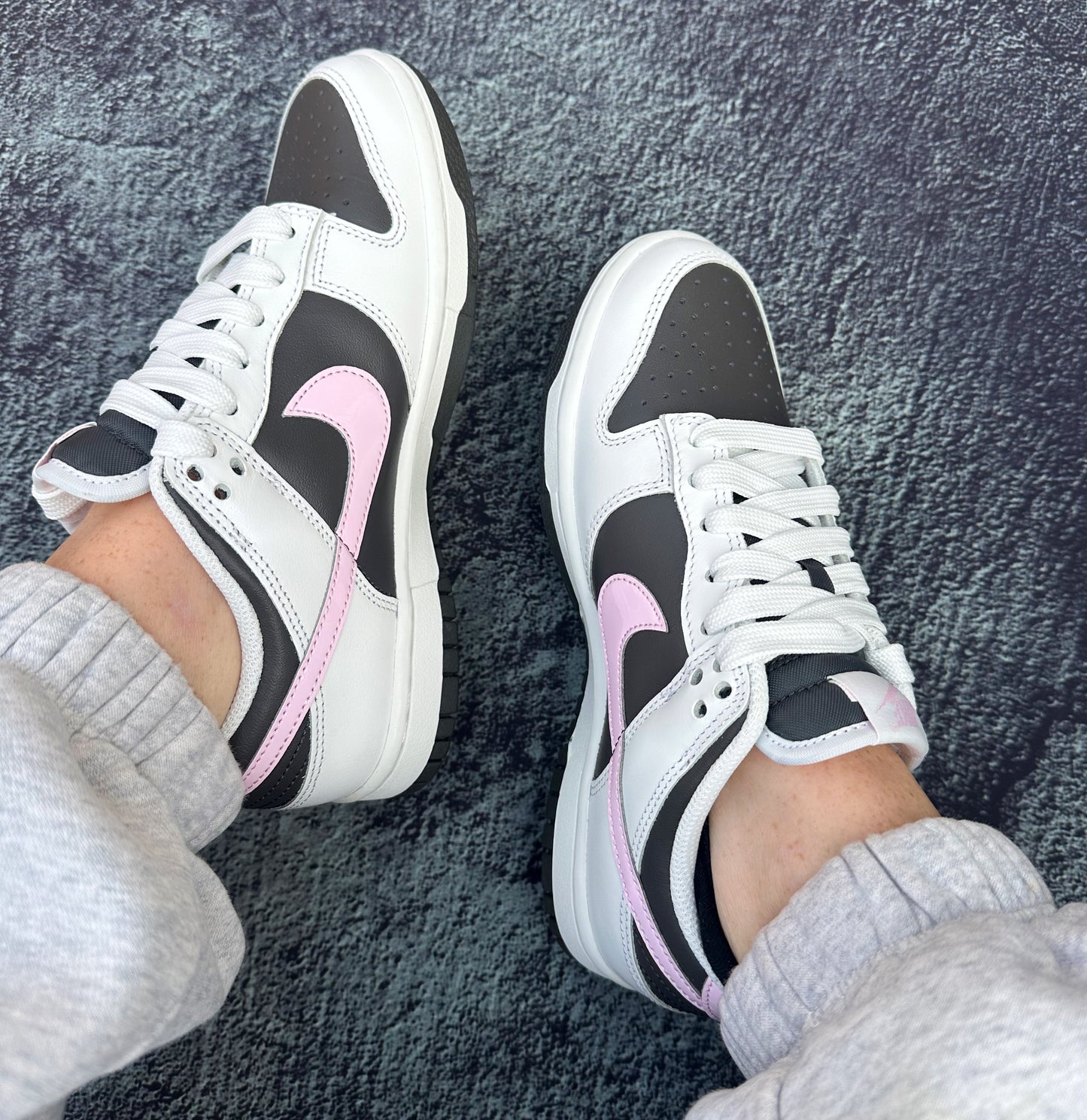 🩷 Women’s Nike Dunk Pink Panda 🐼