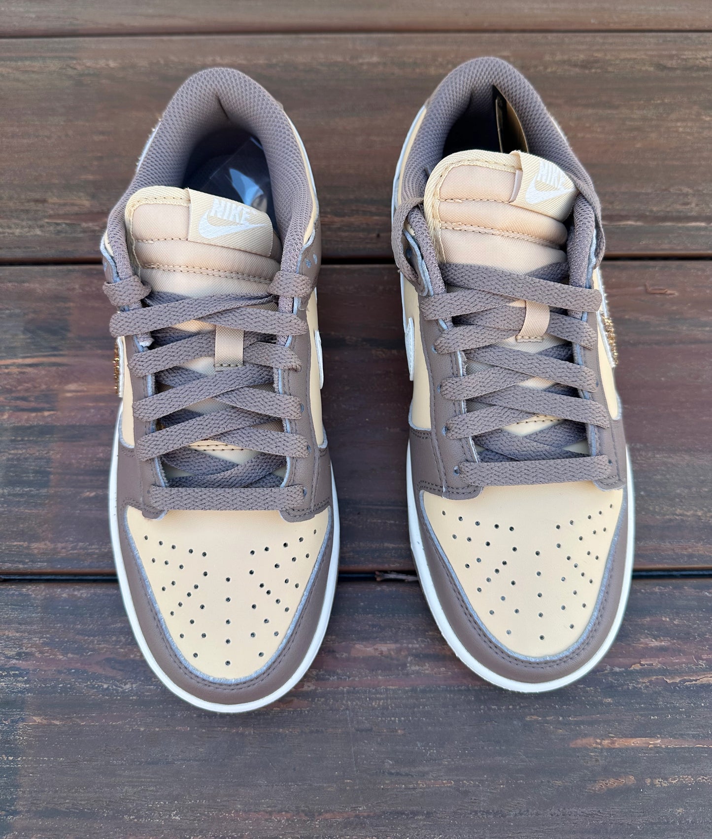 Women’s Nike Dunk Brown Gold (Custom Last Name Sports)