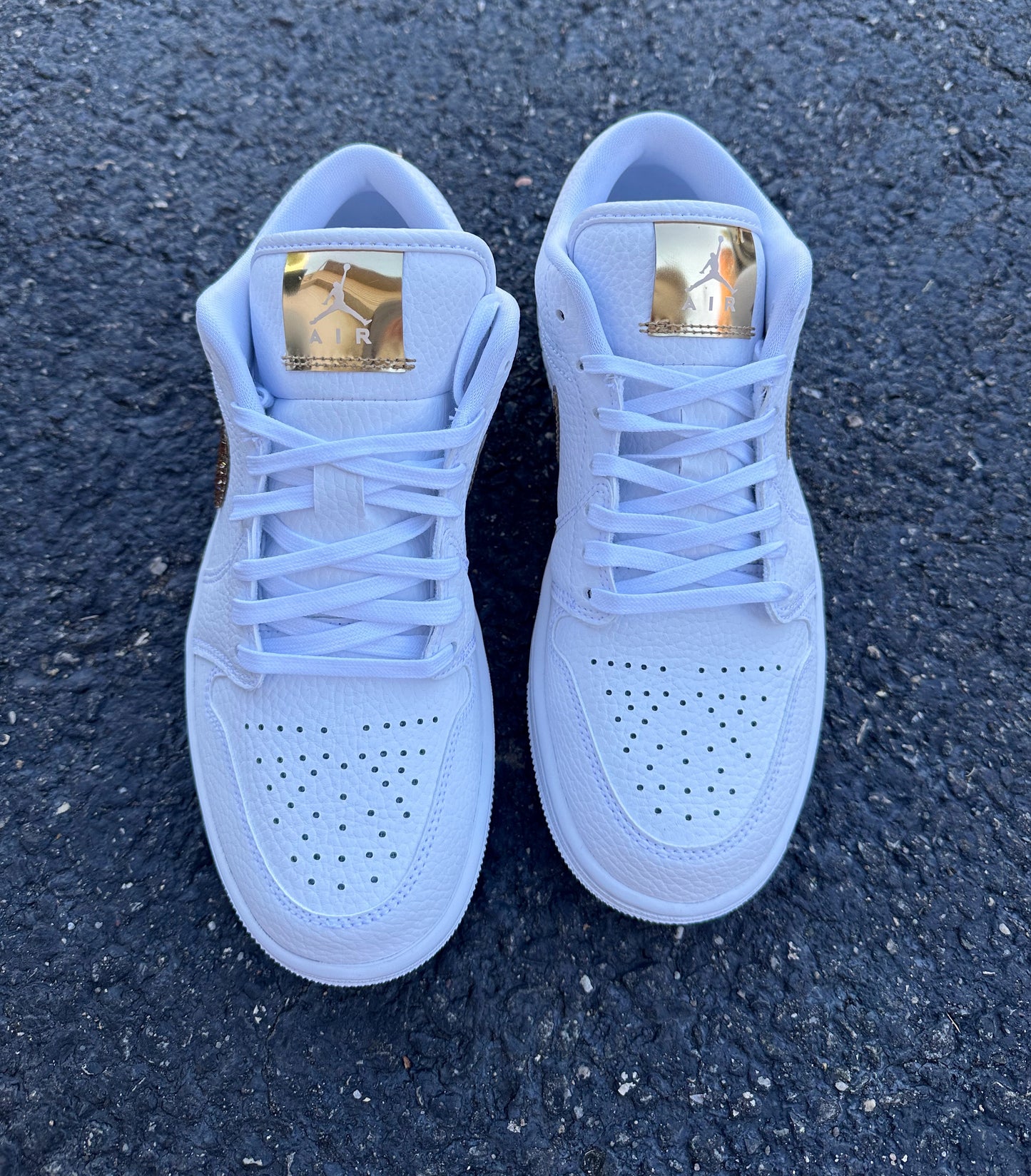 Nike Air Jordan 1 Metallic White Gold