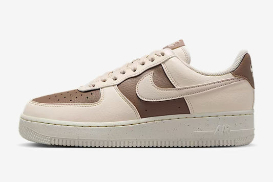 Nike Air Force 1 Light Sail