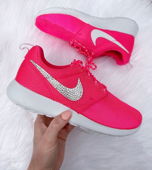 Rare Hot Pink Nike Roshe Size 5Y/6.5W