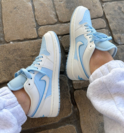Nike Air Jordan 1 Low SE Powder Blue
