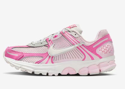 Women’s Nike Vomero 5 Hot Pink