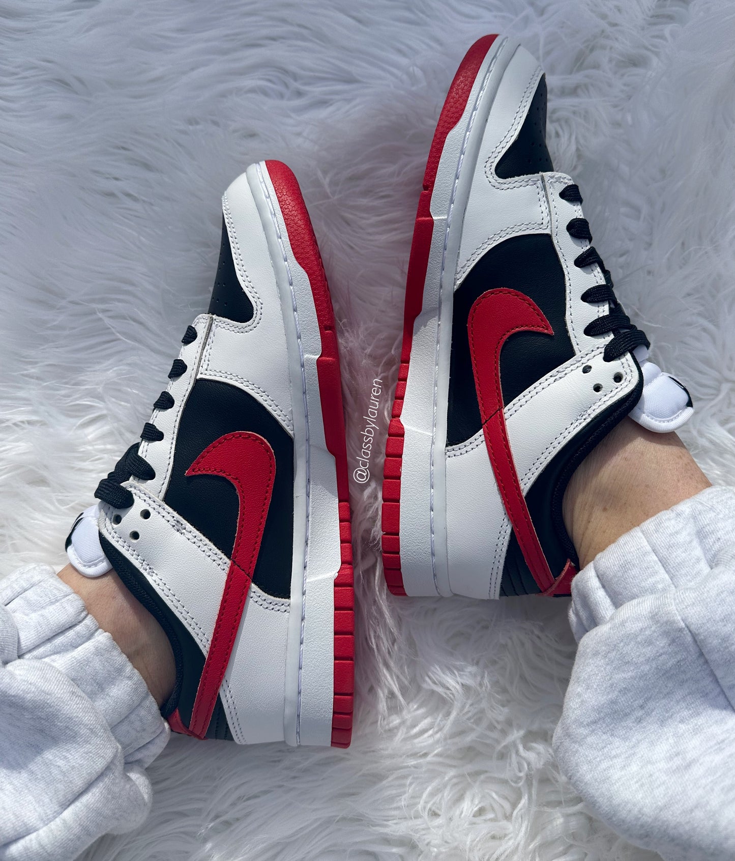 🤍 Nike Reverse Red Panda Dunks *Rare* 🖤❤️