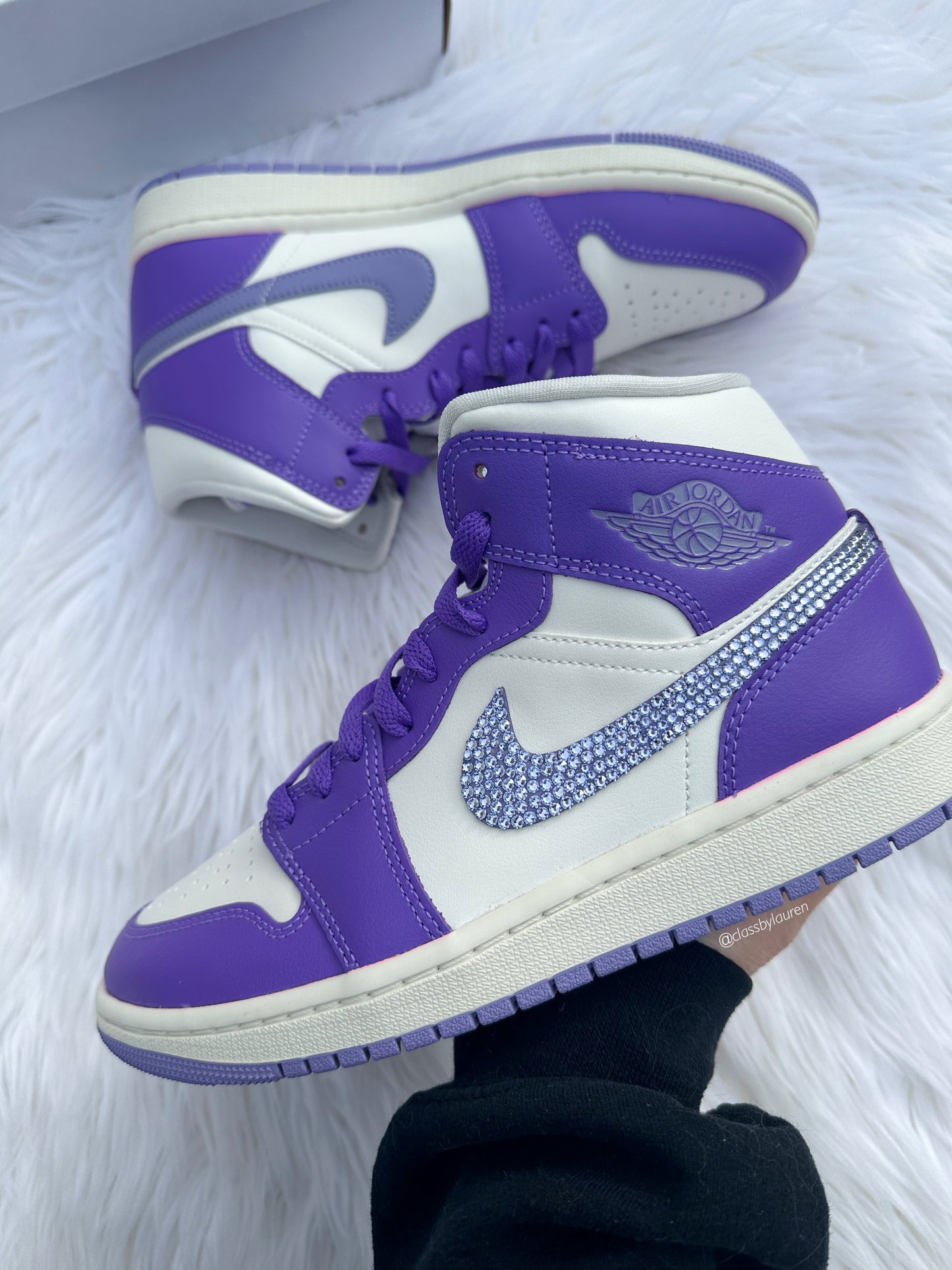 Women’s Air Jordan 1 Mid Grape