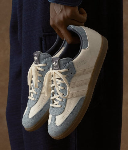 ✨New Fall✨ Adidas Champagne Denim Samba