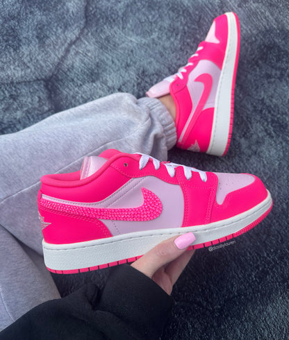 Nike Jordan 🩷 Hot Pink 🩷