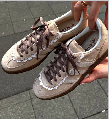 ✨New Fall✨ Adidas Beige/Brown Spezial