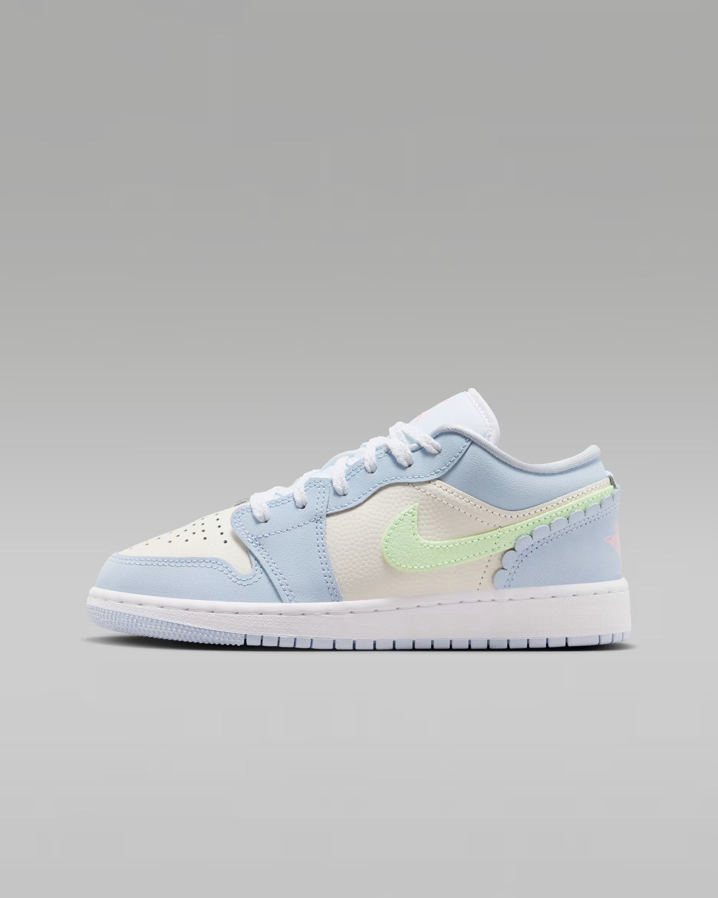 🐣 Easter Air Jordan Spring Pastel Blue