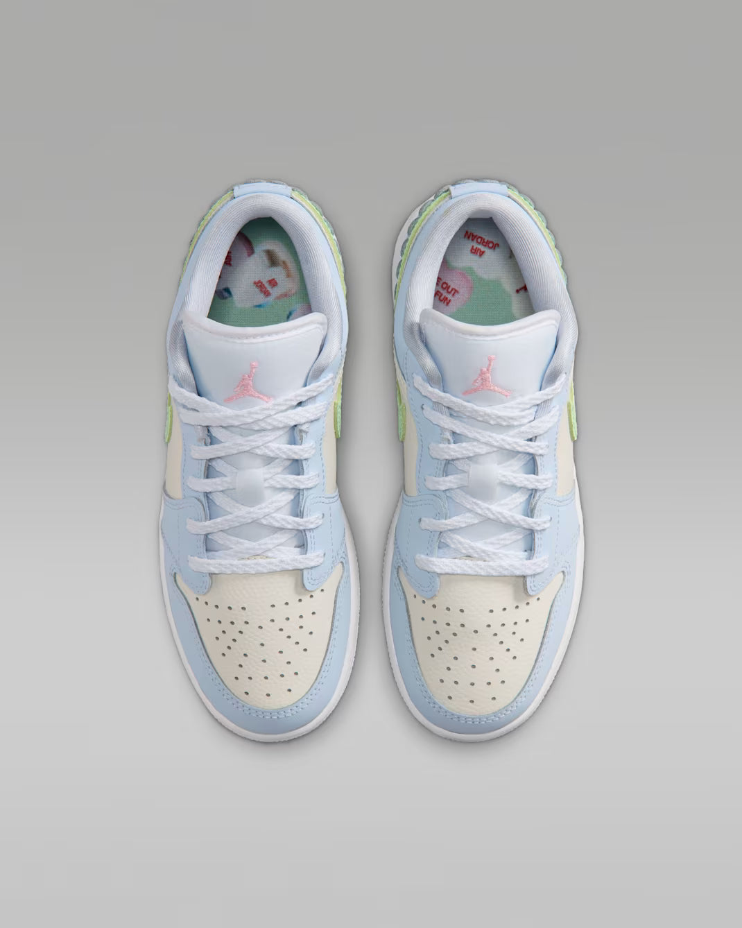 🐣 Easter Air Jordan Spring Pastel Blue