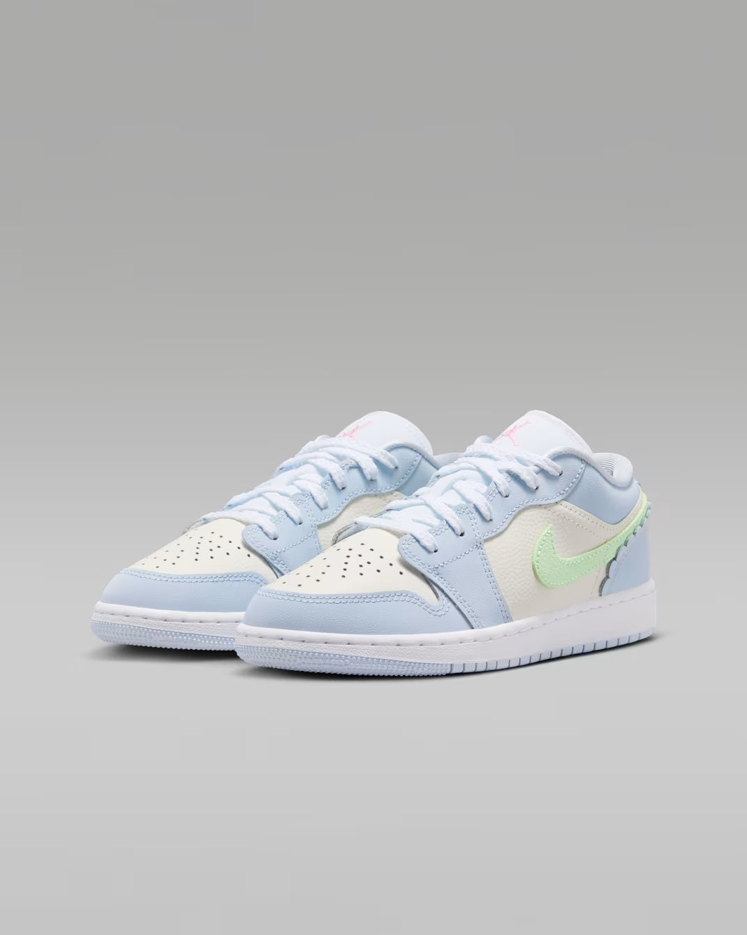 🐣 Easter Air Jordan Spring Pastel Blue