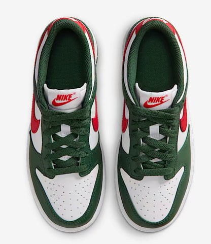 🎄 Women’s Nike Christmas Dunks 🎄