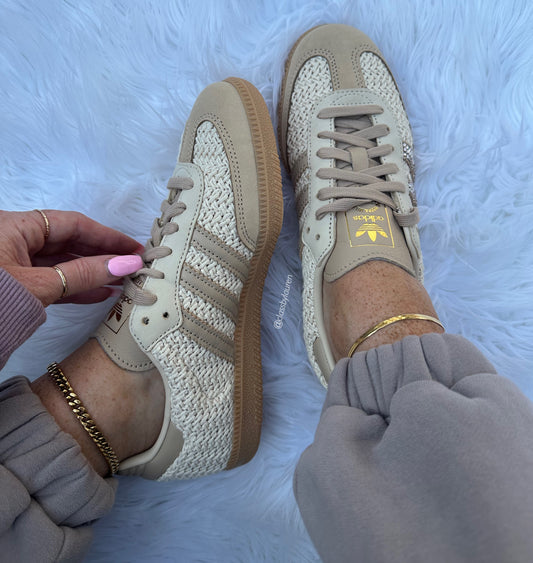 ✨Rare✨ Women’s Neutral Boho Adidas Samba