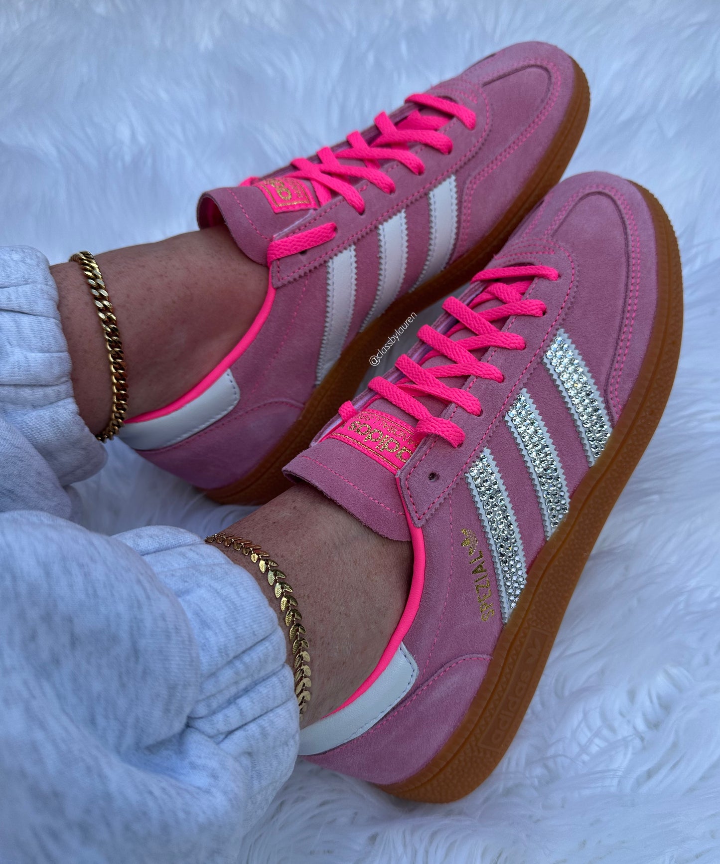 ✨Viral ✨ Adidas Pink/White Spezials