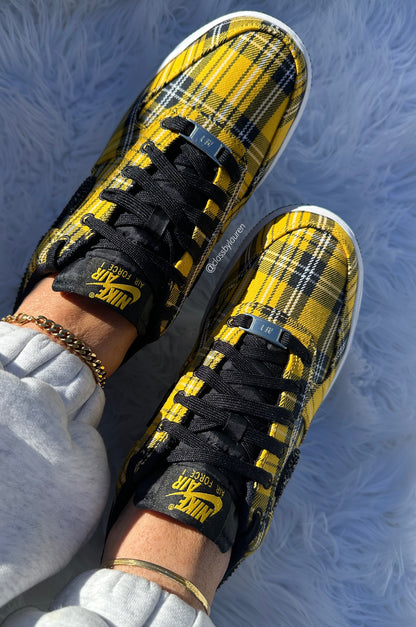New Women Clueless Nike Air Force 💛🖤