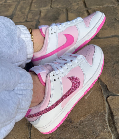 Women’s Pink 💅🏻 White Nike Dunks