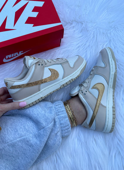 Women’s Nike Neutral Dunks *Rare*