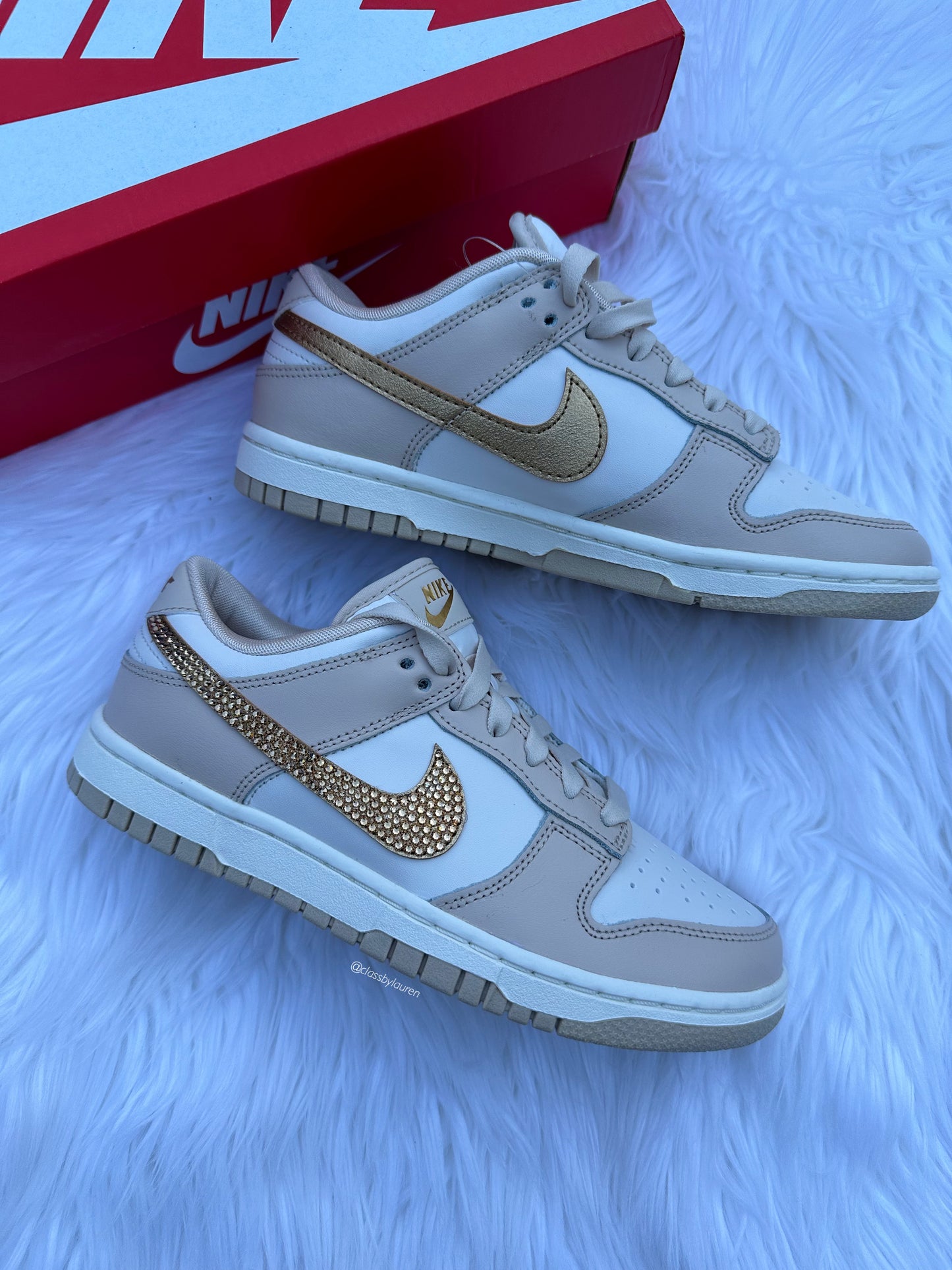 Women’s Nike Neutral Dunks *Rare*
