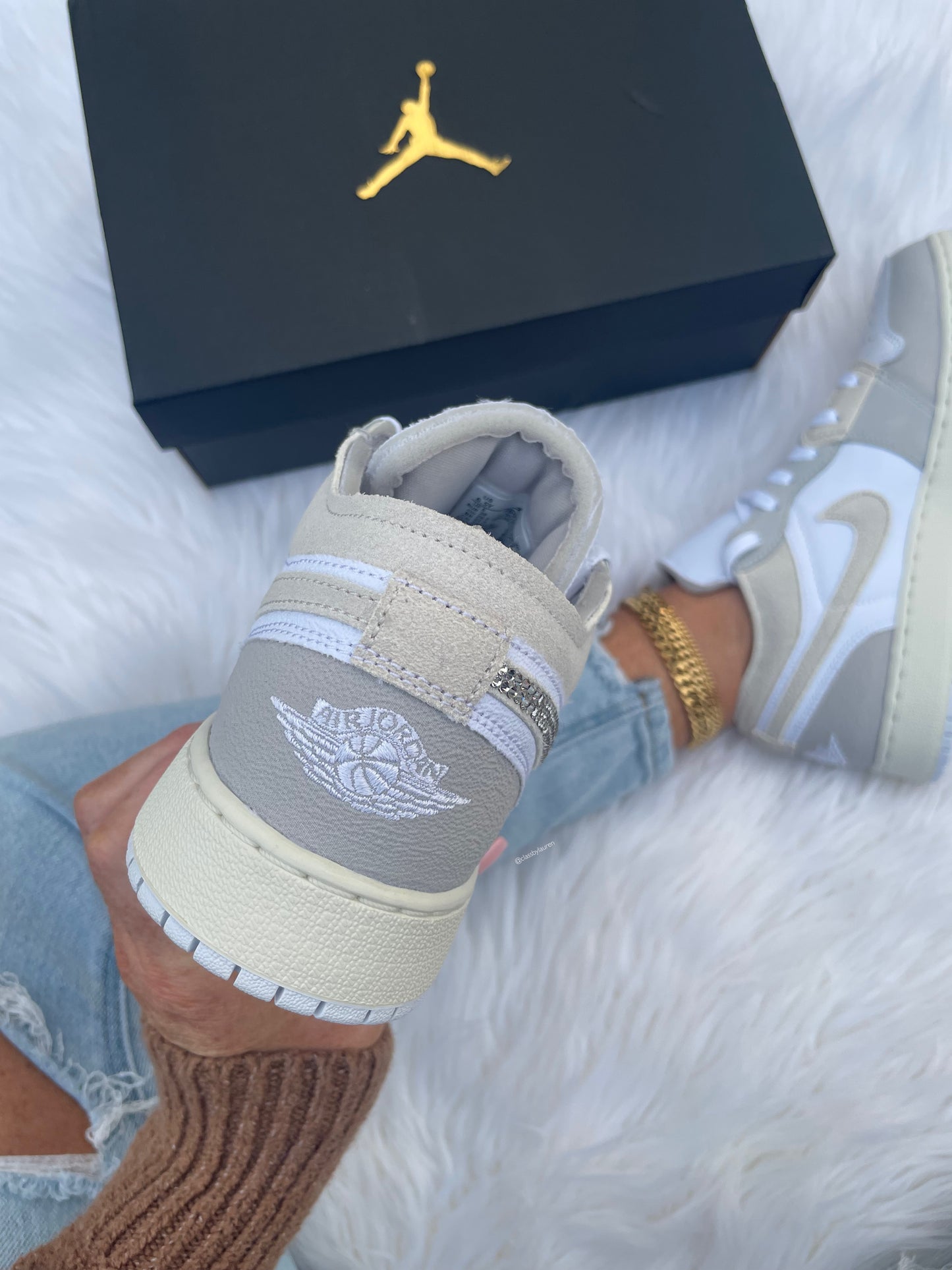 Neutral Nike Jordan 1 Low